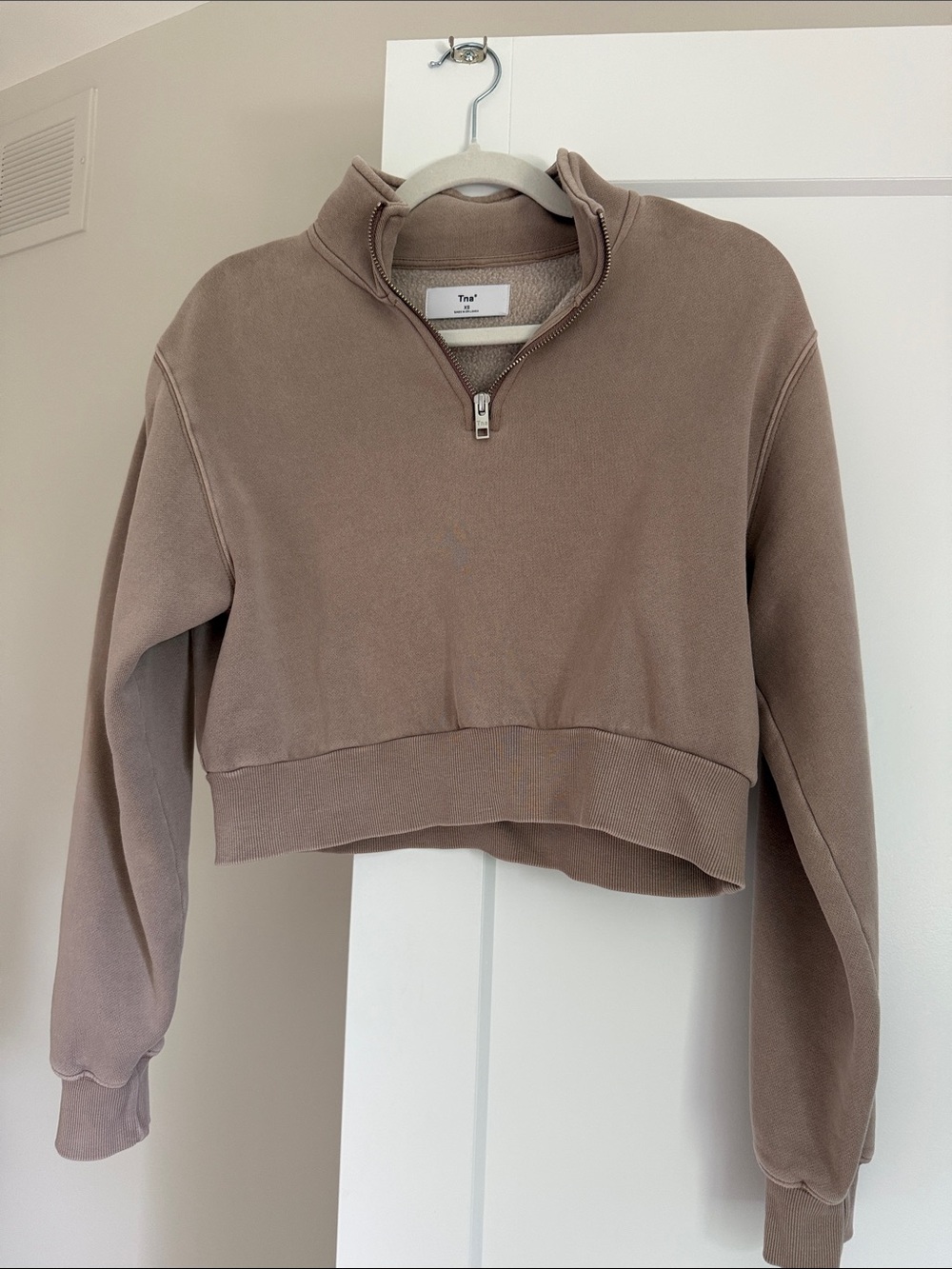 TNA Cropped Half-Zip Pullover in Dusty Pink